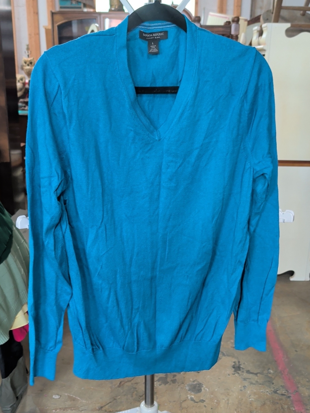 Banana Republic Luxury Blend Men’s Bright Teal V-Neck Sweater